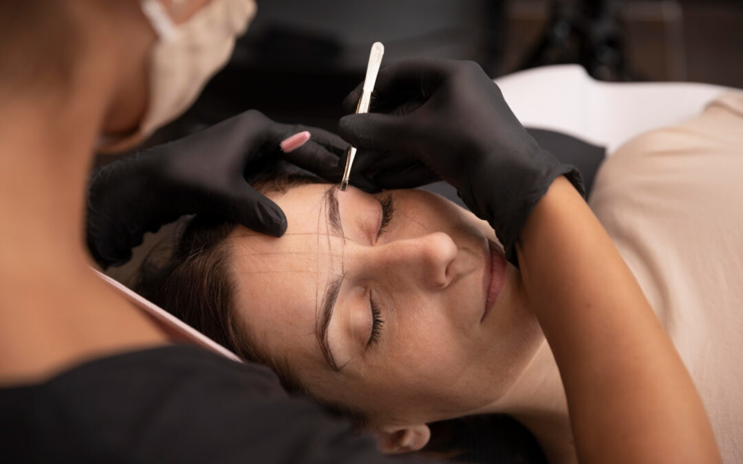 How to Shape the Perfect Eyebrow: Trends, Tips, and Tricks for Women