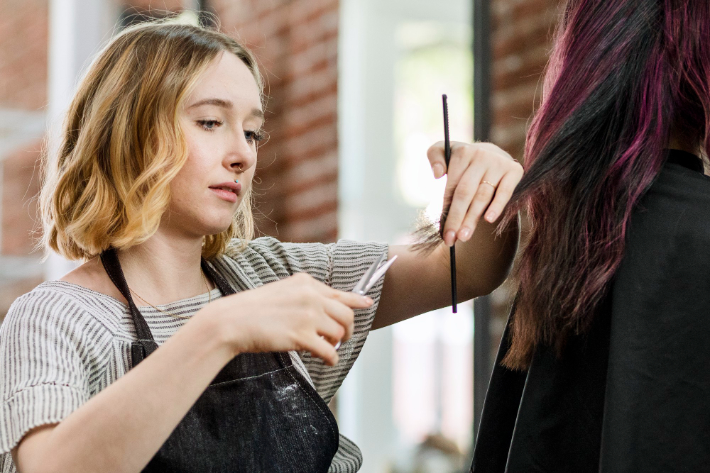 Is Being a Salon Artist a Good Career Choice?
